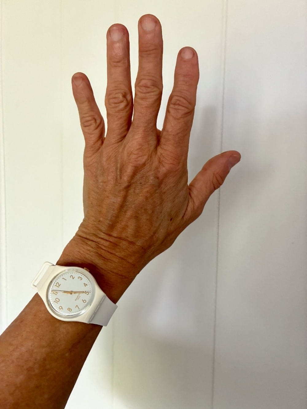 VTG 1980s White Swatch Watch Quartz Wristwatch Battery Operated